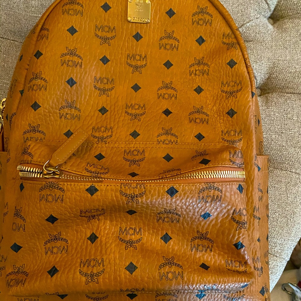 Mcm Medium Backpack Euc - image 1